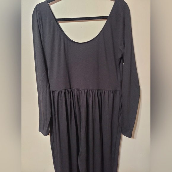 HALARA Classic Black Jumpsuit - Picture 5 of 5